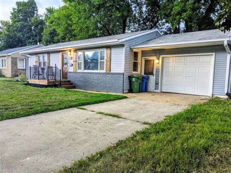 Houses for sale in charles city iowa - Nearby homes similar to 1206 F St have recently sold between $28K to $164K at an average of $125 per square foot. SOLD APR 28, 2023. $83,000 Last Sold Price. 2 Beds. 2 Baths. — Sq. Ft. 503 15th Ave, Charles City, IA 50616. SOLD JUL 14, 2023. $130,000 Last Sold Price. 